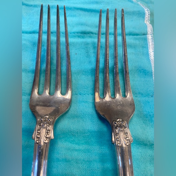 Tiffany & Co English King Silver Flatware - Picture 2 of 13